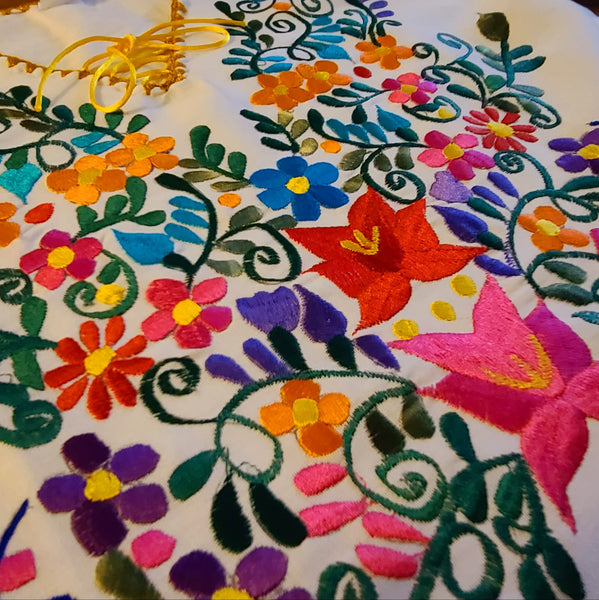 Flores de Mexico Embroidered Blouse